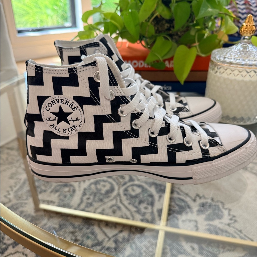 Converse Black & White Zigzag High Top Sneakers